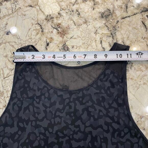 Lululemon Black and Gray Tank Top Shirt Size Medium - Picture 3 of 5
